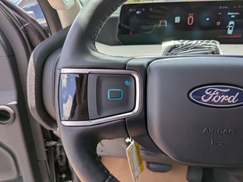 New 2026 Ford Expedition Platinum w/ Driver's Package AWD/4WD image 27
