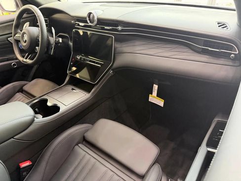 Used 2025 Maserati Grecale Modena AWD/4WD image 2