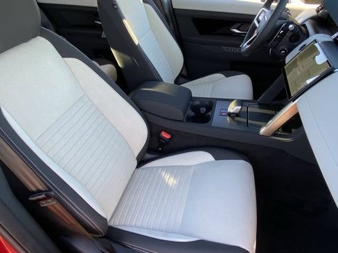 New 2025 Land Rover Discovery Sport S AWD/4WD image 10