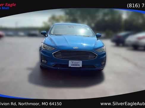 Used 2019 Ford Fusion SE w/ Equipment Group 151A FWD image 8