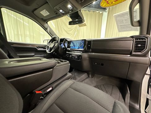 Certified 2023 Chevrolet Silverado 1500 LT w/ Protection Package AWD/4WD image 17