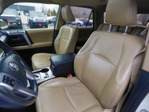Used 2013 Toyota 4Runner Limited AWD/4WD image 5