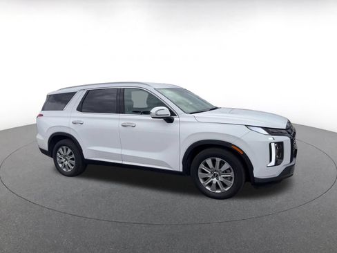 Used 2025 Hyundai Palisade SEL AWD/4WD image 2