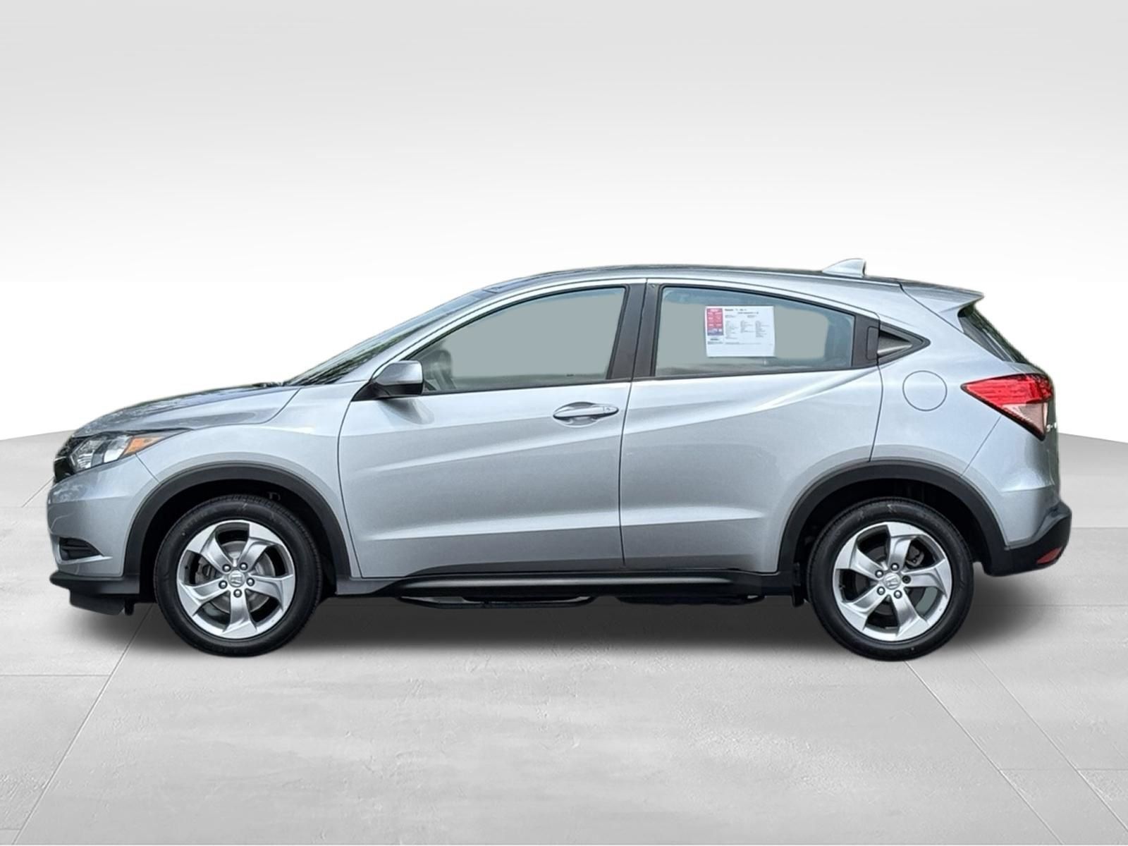Used 2018 Honda HR-V LX image 8
