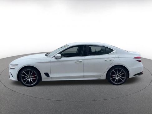 Used 2025 Genesis G70 2.5T image 8