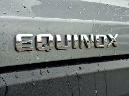 Used 2025 Chevrolet Equinox LT FWD image 29