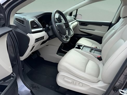 Used 2025 Honda Odyssey EX-L image 9