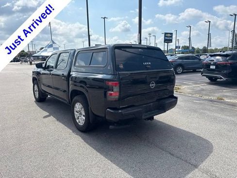 Used 2022 Nissan Frontier SV AWD/4WD image 5