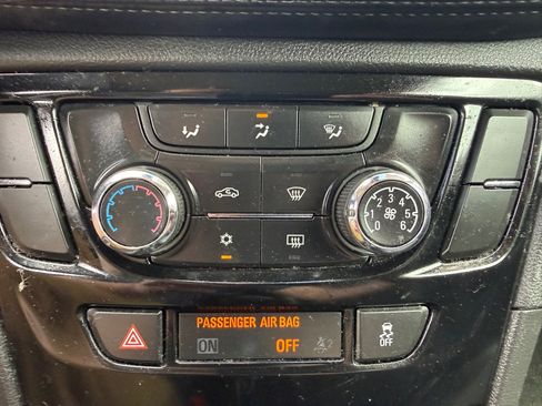 Used 2019 Buick Encore Preferred w/ Safety Package AWD/4WD image 17