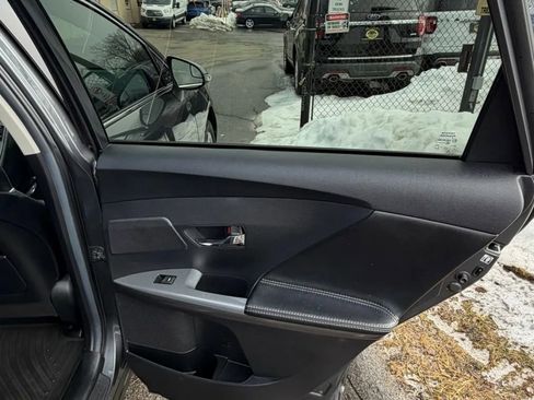 Used 2013 Toyota Venza XLE w/ XLE Premium Pkg image 15