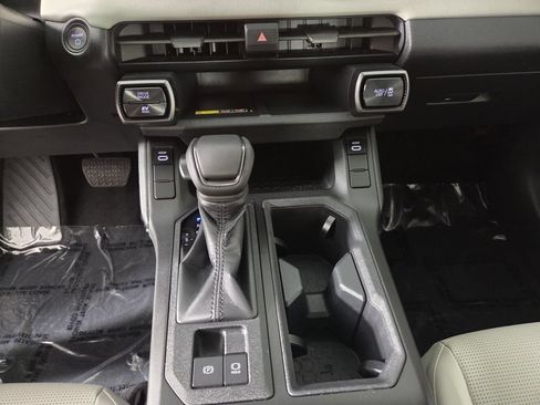 Used 2026 Toyota RAV4 XLE Premium w/ Weather Package FWD image 20