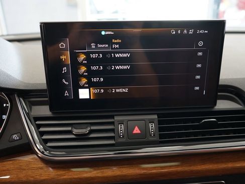 Used 2023 Audi Q5 2.0T Premium AWD/4WD image 37