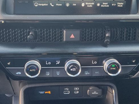 Used 2024 Honda CR-V Sport Touring image 9