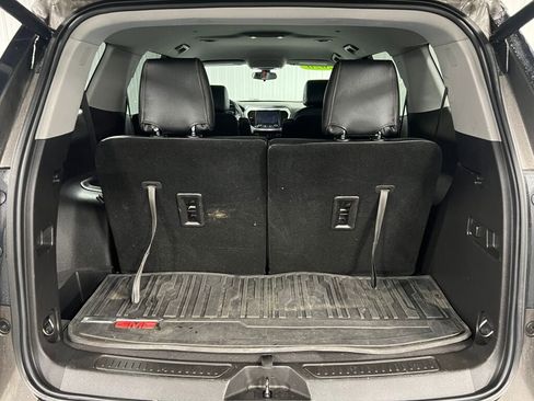 Used 2020 GMC Acadia SLE w/ Driver Convenience Package image 8