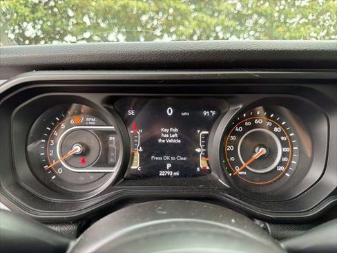 Used 2024 Jeep Wrangler Sport S image 21