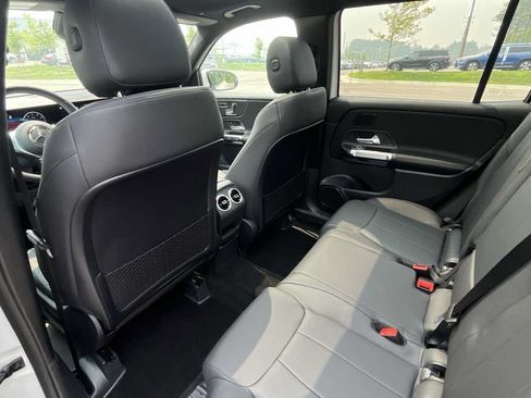 Used 2026 Mercedes-Benz GLB 250 4MATIC image 12