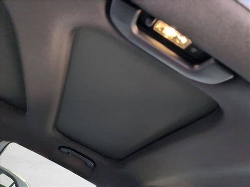 Certified 2026 Mercedes-Benz GLB 250 4MATIC image 20