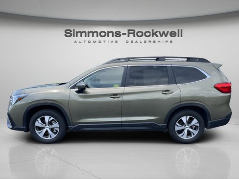 Used 2025 Subaru Ascent Premium AWD/4WD image 2