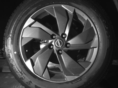 Used 2025 Nissan Rogue SV AWD/4WD image 15