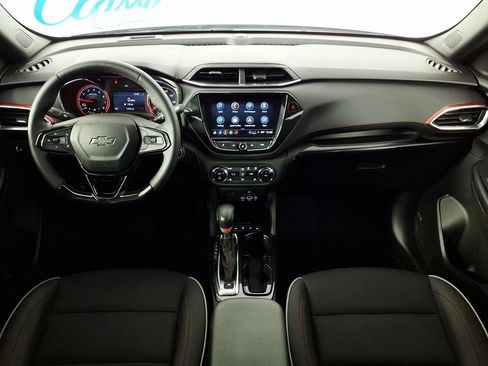 Used 2023 Chevrolet TrailBlazer RS w/ Technology Package FWD image 13