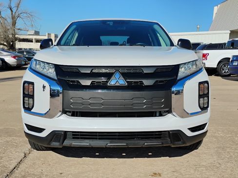 Used 2023 Mitsubishi Outlander Sport AWD image 2