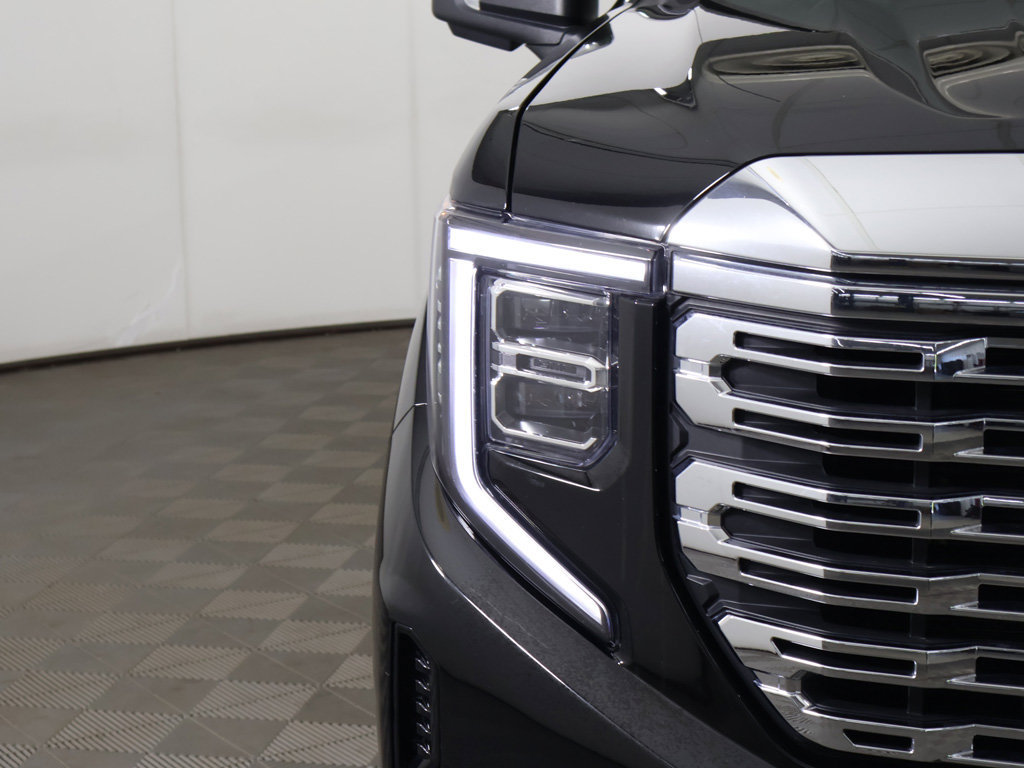 Used 2023 GMC Sierra 1500 Denali w/ Denali Reserve Package AWD/4WD image 18