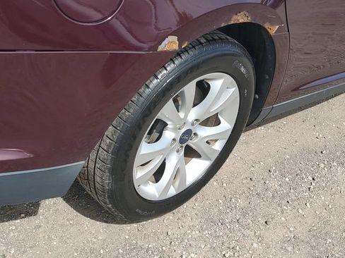 Used 2011 Ford Taurus SEL FWD image 5