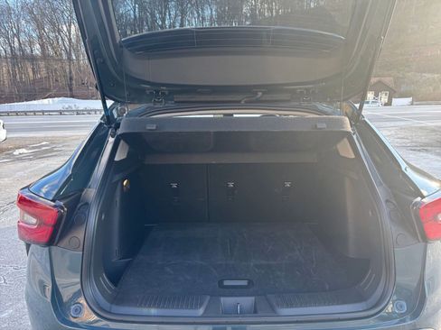 Used 2025 Chevrolet Trax LT image 29