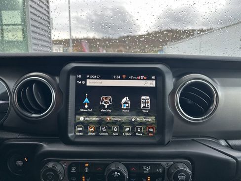 Used 2021 Jeep Wrangler Unlimited Rubicon 4xe w/ Steel Bumper Group image 23