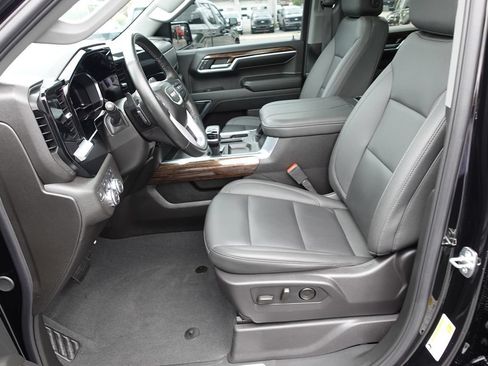 Used 2024 GMC Sierra 1500 Elevation w/ Elevation Premium Package AWD/4WD image 20