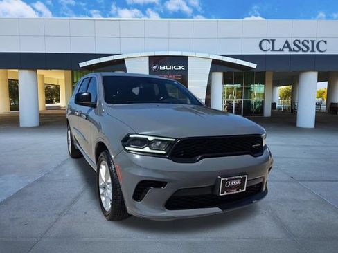 Used 2023 Dodge Durango GT AWD/4WD image 2
