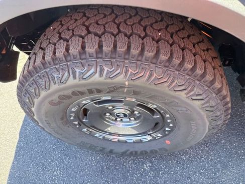 New 2025 Ford Bronco Big Bend w/ Black Diamond Package AWD/4WD image 15