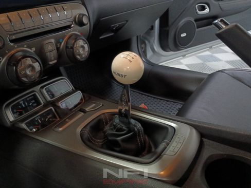 Used 2010 Chevrolet Camaro SS w/ LPO, Ground Effects Package RWD image 28