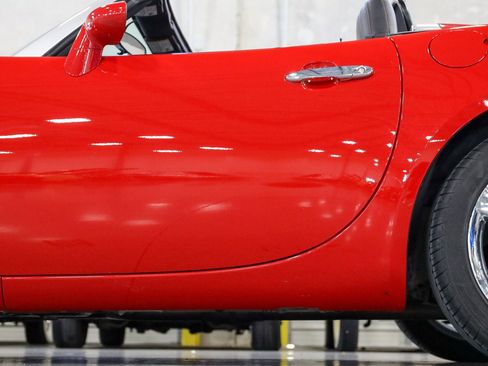 Used 2007 Pontiac Solstice GXP w/ Premium Package image 19