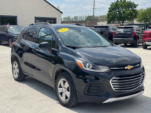 Used 2018 Chevrolet Trax LT FWD image 4