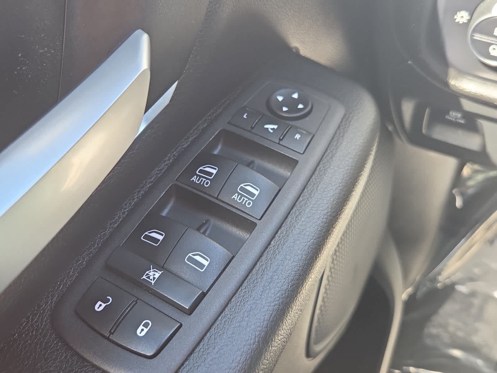 Used 2024 RAM 1500 Big Horn AWD/4WD image 23