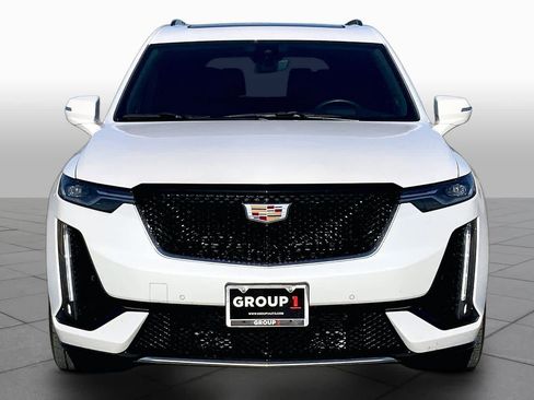 Used 2025 Cadillac XT6 Sport w/ Technology Package AWD/4WD image 4