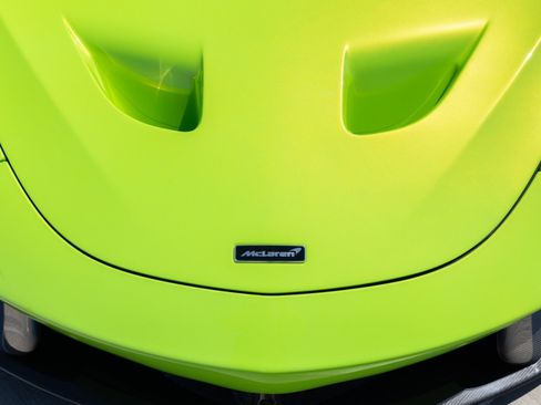Used 2020 McLaren 620R RWD image 31