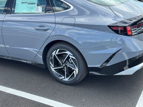 New 2026 Hyundai Sonata SEL FWD image 8