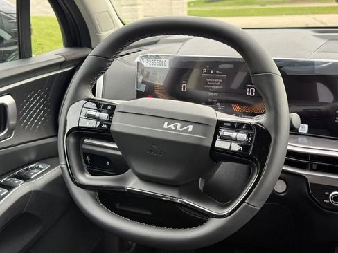 New 2026 Kia Sorento S image 8