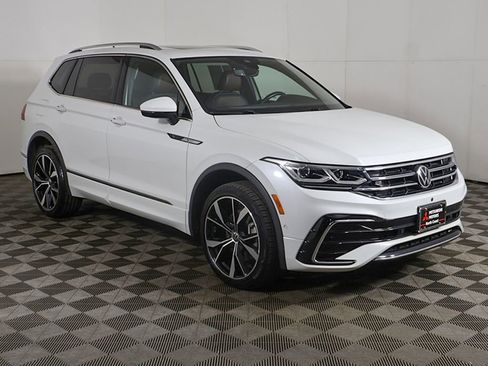 Used 2022 Volkswagen Tiguan SEL R-Line AWD/4WD image 57