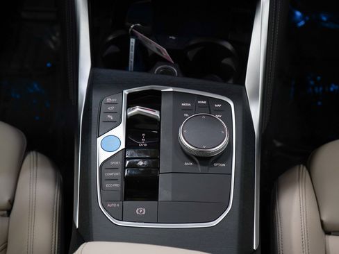 Used 2025 BMW i4 xDrive40i w/ M Sport Package AWD/4WD image 18