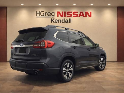 Used 2023 Subaru Ascent Premium AWD/4WD image 4