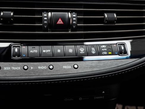 Used 2018 Lexus LS 500 w/ Interior Upgrade Package RWD image 25