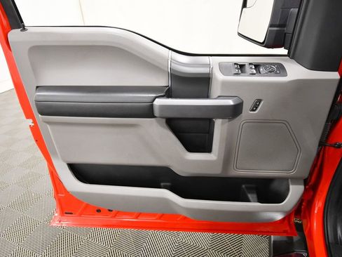 Used 2018 Ford F150 XLT w/ Equipment Group 302A Luxury image 13