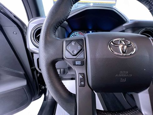 Used 2023 Toyota Tacoma TRD Off-Road w/ Advanced Technology Package AWD/4WD image 20