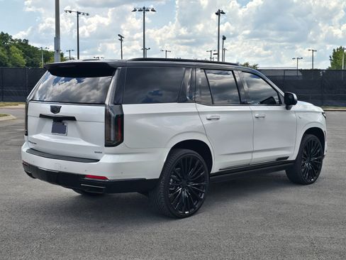 Used 2025 Cadillac Escalade Sport w/ Touring Package AWD/4WD image 3