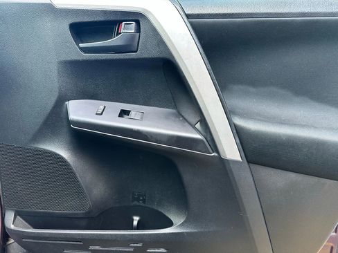 Used 2017 Toyota RAV4 LE w/ All Weather Liner Package image 15