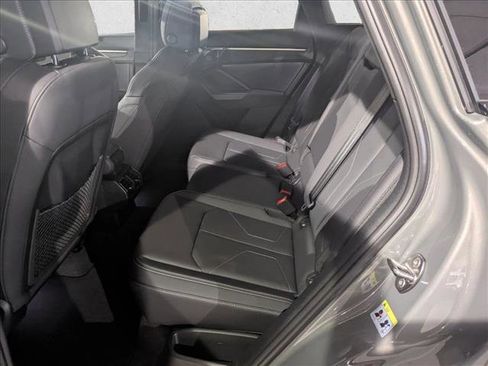 New 2025 Audi Q3 2.0T Premium image 17