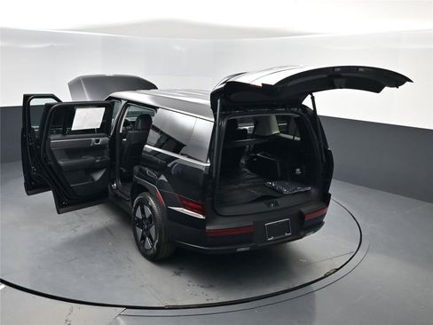 New 2026 Hyundai Santa Fe SE image 23